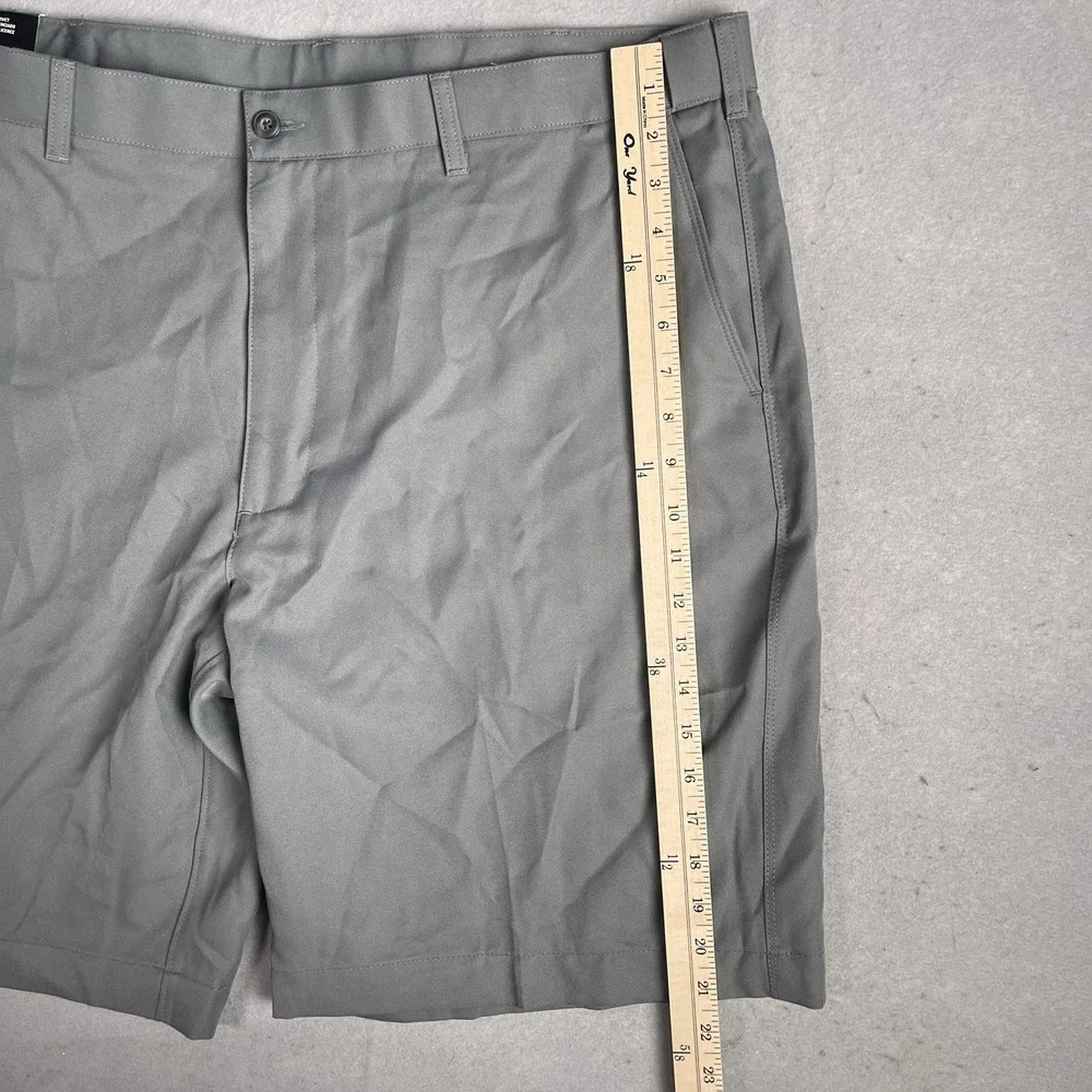 New PGA Tour Golf Chino Shorts Stretch Gray Expendable Waist Men 40W‎ Flat Front